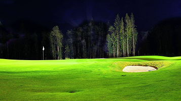 华美麓湖高尔夫俱乐部