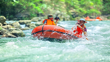 武隆仙女峡漂流