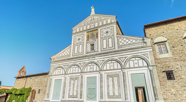 圣米尼亚托大殿