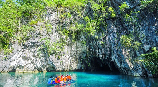普林塞萨港地下河国家公园
