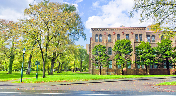 北海道大学