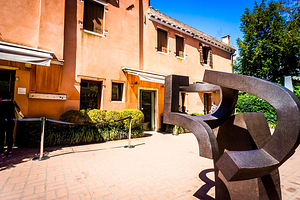 佩姬·古根汉美术馆