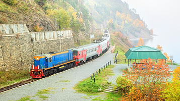 贝加尔湖环湖火车