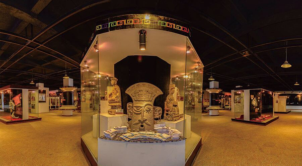 苗疆故事民族服饰博物馆