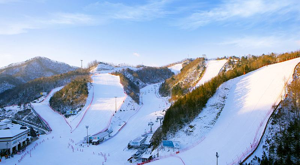 伊利希安江村度假村滑雪场
