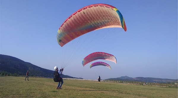 许家崖航空飞行营地