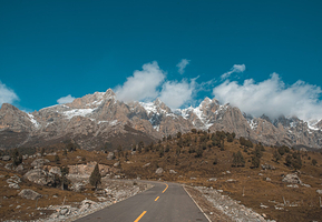 马牙雪山(抓喜秀龙镇)