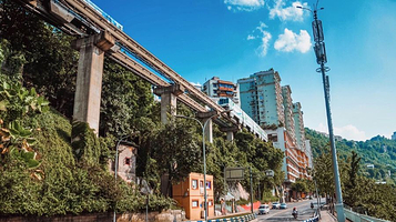 李子坝单轨穿楼观景平台