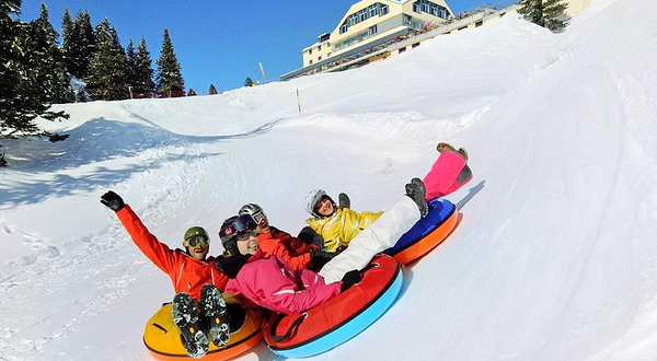 铁力士山雪地体验乐园