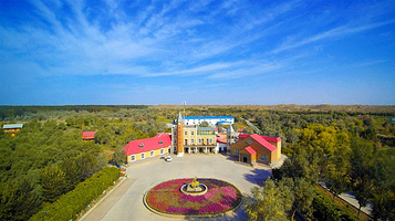 军燕沙漠生态旅游景区