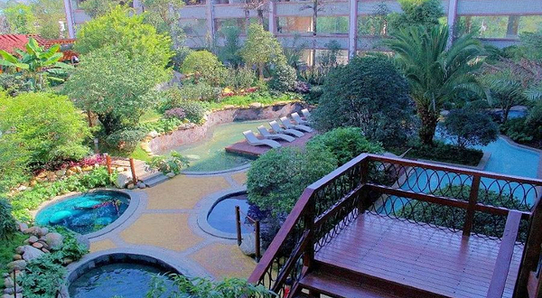 凤成金圣芭芭拉SPA