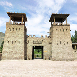 达坂城白水涧古镇