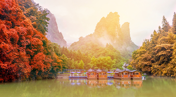 宝峰湖景区