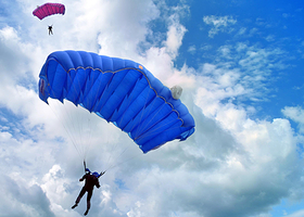 广东阳江驼峰高空跳伞基地