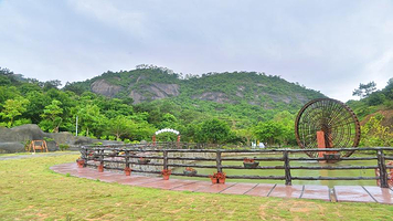 紫莲森林度假村