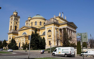 圣若望、圣弥额尔暨圣母无原罪圣殿总主教座堂