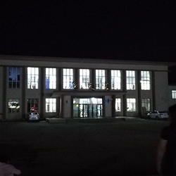 新友谊站-站前广场