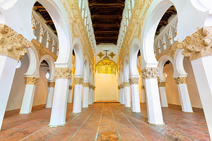 白色圣玛利亚教堂