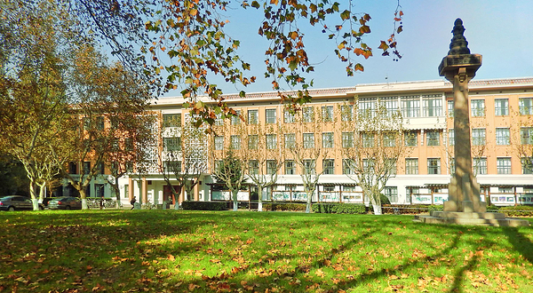 同济大学