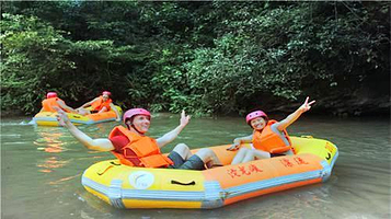 沱龙峡漂流