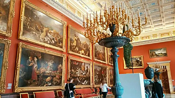 斯特罗加诺夫宫