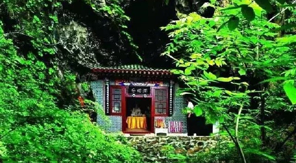 白蛇谷风景区