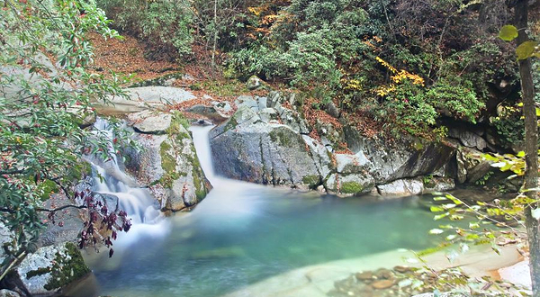 光雾山小巫峡景区