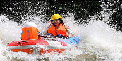 玉皇山水上漂流