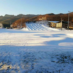 五龙高尔夫滑雪场