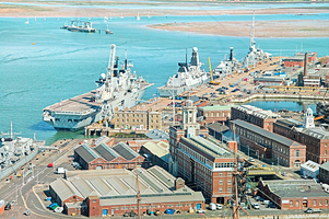 朴次茅夫海军基地