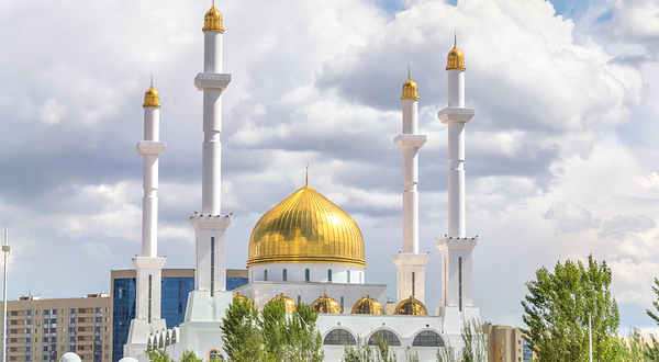 努尔阿斯塔纳清真寺