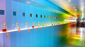 波士鸡尾酒之家