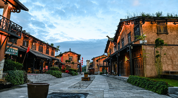 海坪彝族文化小镇