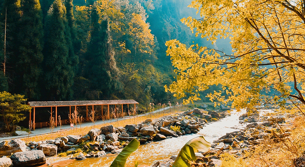 桃源河魔幻漂流