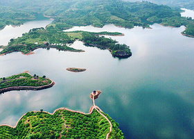 蜜桔湖景区