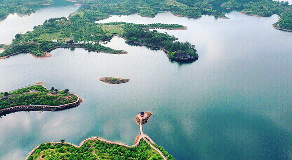 蜜桔湖景区