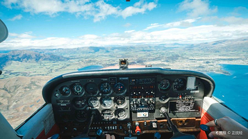 Learn to Fly NZ 瓦纳卡飞机训练营