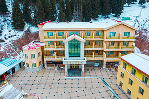 阿拉山温泉疗养院