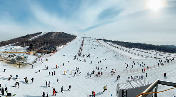 怪坡国际滑雪场