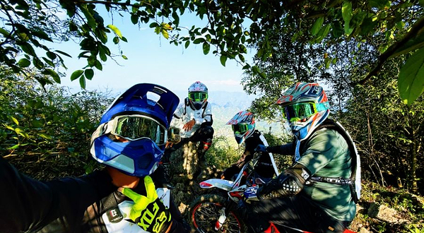 万峰林越野骑行基地