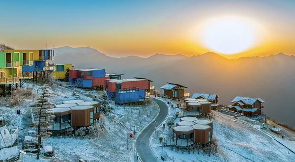 五峰国际滑雪场