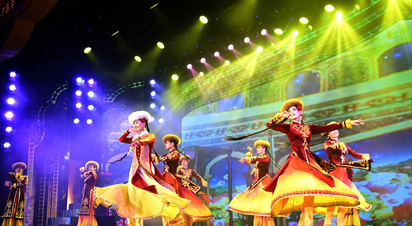 新疆国际大巴扎宴艺大剧院