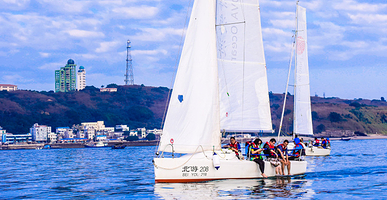 涠洲岛南湾帆船体验