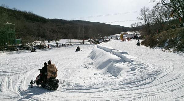 花溪谷冰雪乐园