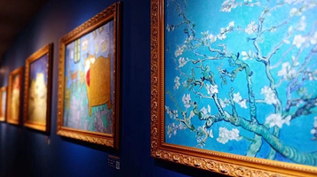 画游梵高沉浸式艺术馆