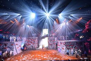 大型红色沉浸式情境剧《星火》