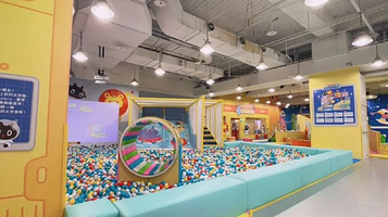 大鲁阁游戏爱乐园-树屋公园 高雄梦时代店