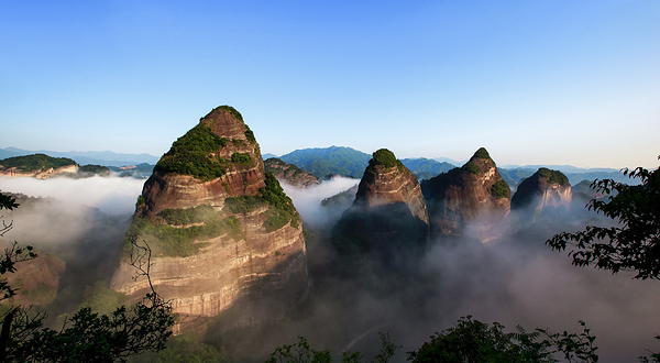 桂林丹霞八角寨景区