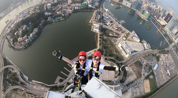 澳门旅游塔百步登天