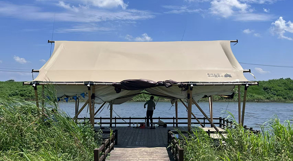 高河大河滨河露营地